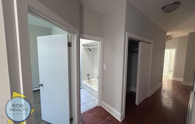 364 E 59 AVE