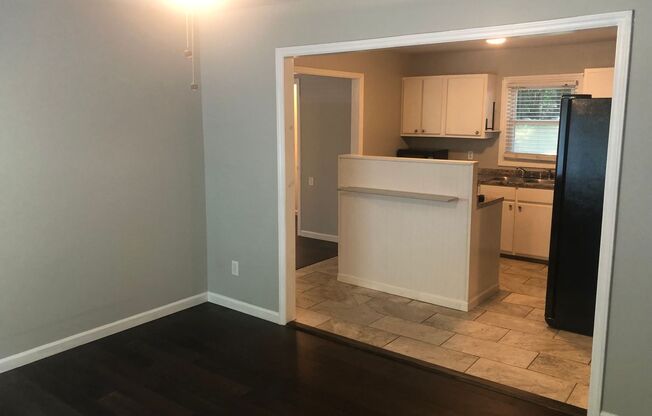 Pet-friendly, inviting home with open floor plan in greater Belmont area. Quiet Location with easy access to I-85