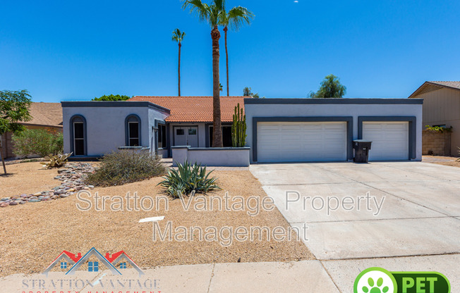 2223 W NOPAL CIR