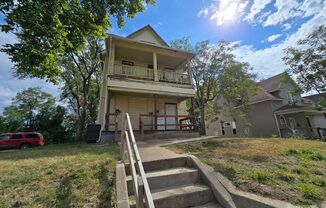 Plains - 1512 Jones St