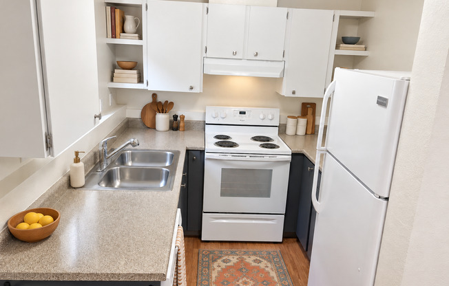 3 beds, 2 baths, 1,100 sqft, $1,715, Unit 15-19