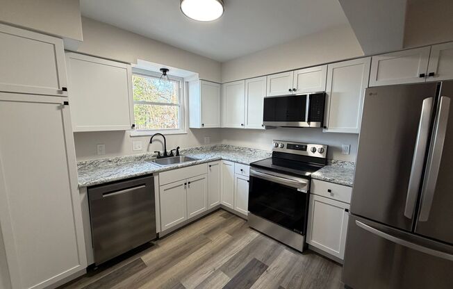 3 Bed / 2 Bath Brick Home - showings start 12/3