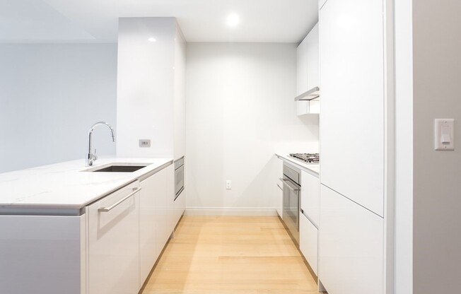 1 bed, 1 bath, 696 sqft, $5,375, Unit 707