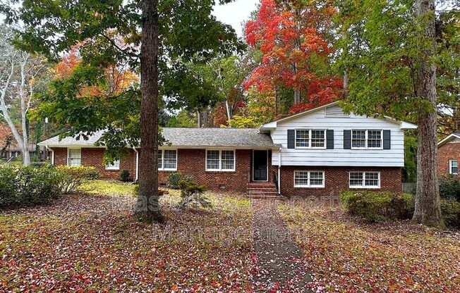544 ELLYNN DR