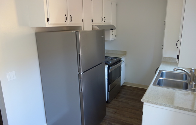 2 beds, 1.5 baths, 800 sqft, $1,895, Unit 2311 Apt 4