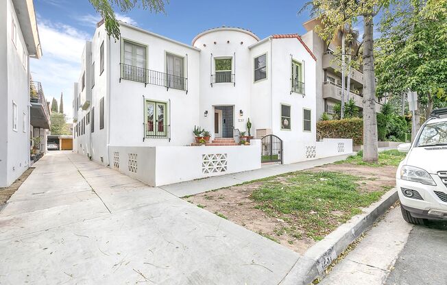 1237 Orange Grove Ave
