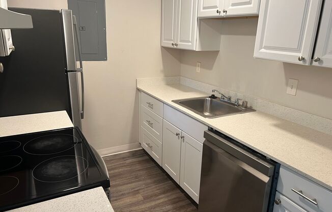 1 bed, 1 bath, 800 sqft, $1,395, Unit #11