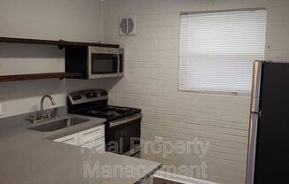 1121 Aster St.