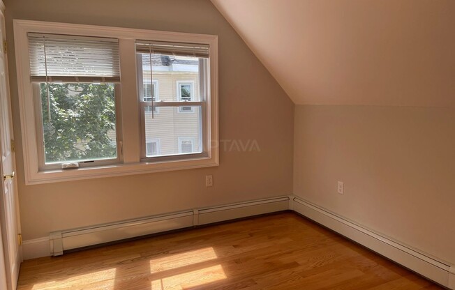 248 HIGHLAND AVE