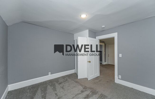 2 beds, 1 bath, 768 sqft, $1,050, Unit 2