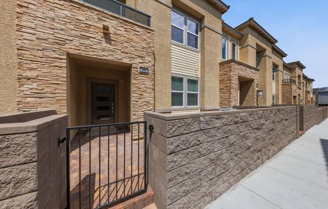 Brand New 3 Bedroom Stylish Henderson Townhome in Black Mountain Ranch