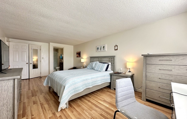 2 beds, 2 baths, 1,140 sqft, $3,100, Unit 505