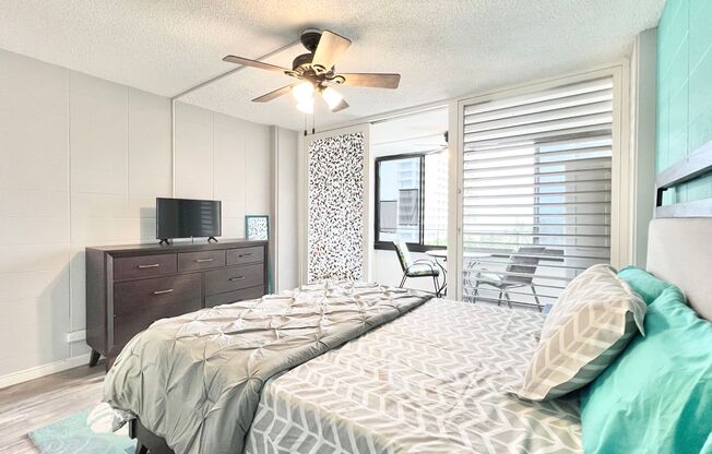1 bed, 1 bath, $2,300