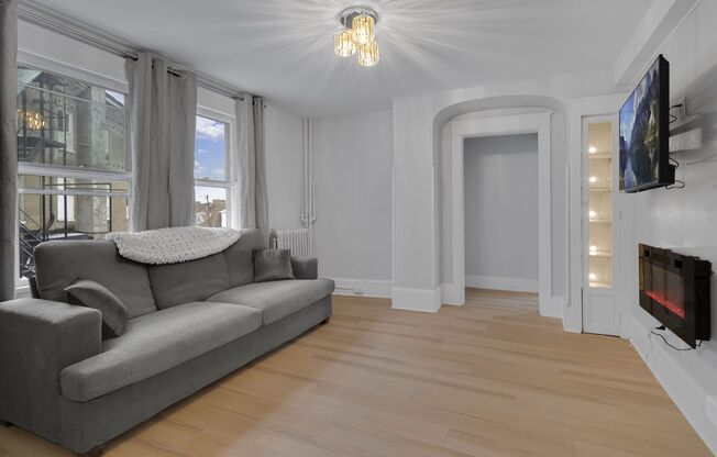 104 Harvard Pl