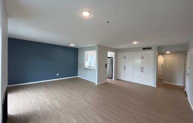 2 beds, 1.5 baths, 1,150 sqft, $2,548, Unit 218