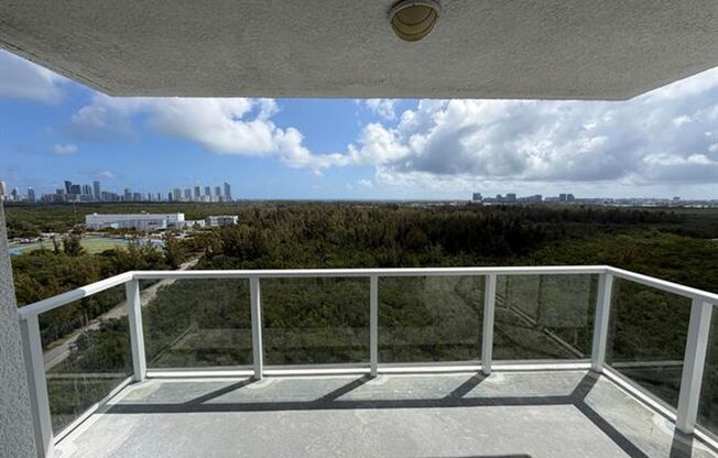 3 beds, 3 baths, $3,975, Unit # 1603