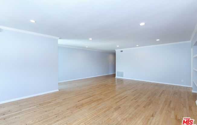 2 beds, 2 baths, 1,329 sqft, $4,550, Unit 306