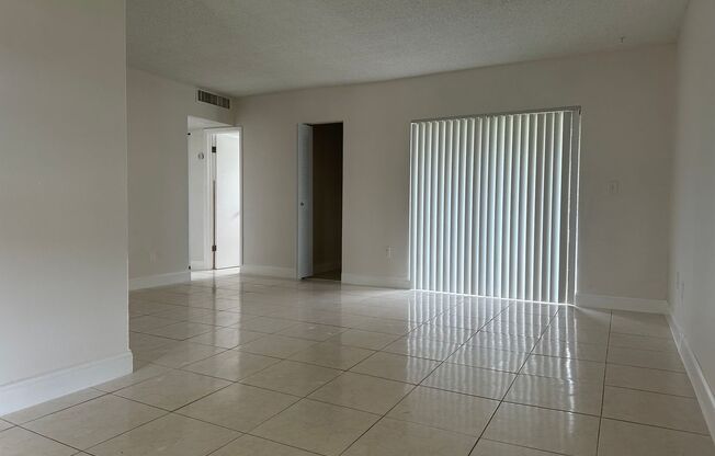 1 bed, 1 bath, $1,525, Unit 203