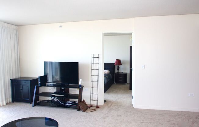 2 beds, 2 baths, $4,000