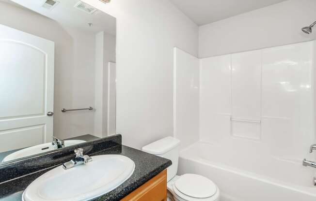 Cambridge Park Apartments 2 bed 2 bath Bathroom