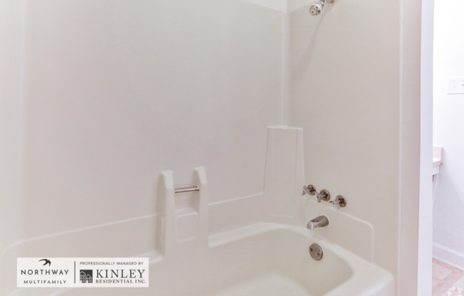 2 beds, 1 bath, 850 sqft, $1,250, Unit 31-E