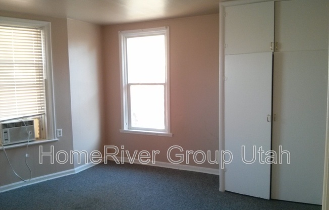 1 bed, 1 bath, 600 sqft, $1,000