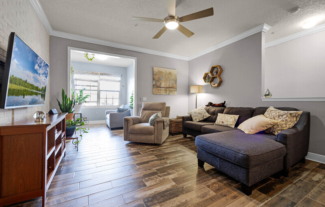 430 SOUTHERN PECAN CIR