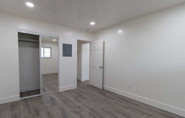 2 beds, 1 bath, 720 sqft, $2,600, Unit M_L