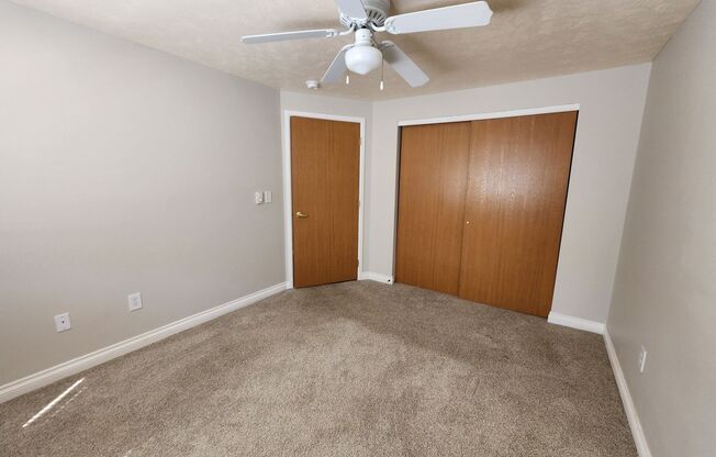 2 beds, 1 bath, 914 sqft, $1,345, Unit G-80