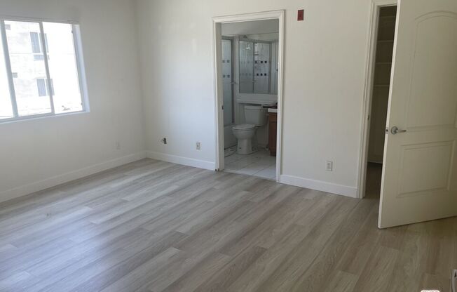 1922 Selby Ave Apt 201