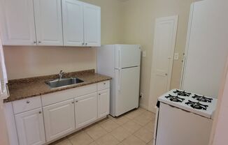 1 bed, 1 bath, $1,900, Unit C