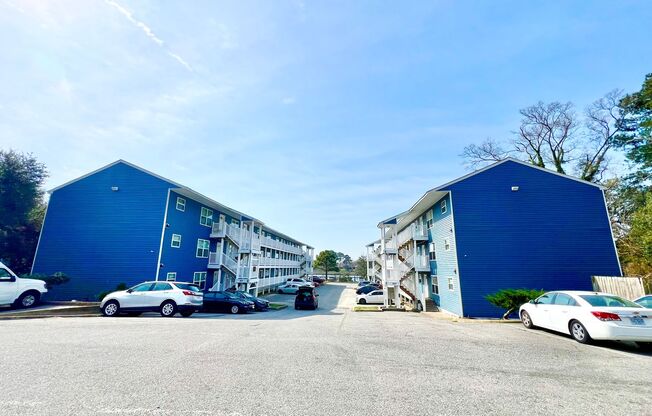 2 beds, 2 baths, 950 sqft, $1,705, Unit 2107-10