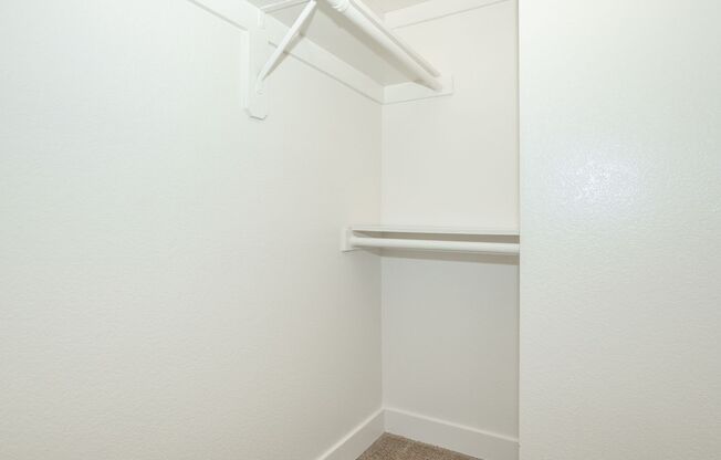 1 bed, 1 bath, 572 sqft, $1,350, Unit 210