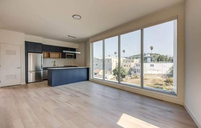 WELCOME TO OUR SILVER LAKE, LOS ANGELES APARTMENTS