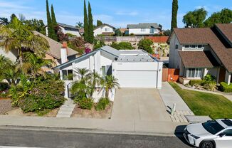 3 Bedroom 2 Bathroom home available DECEMBER 5th