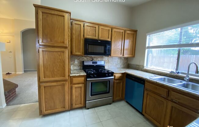 3 beds, 2 baths, $2,350