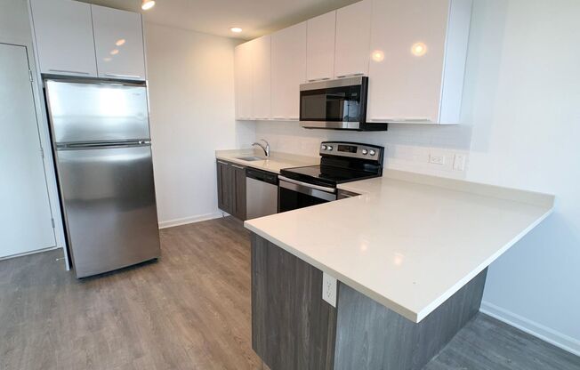 1 bed, 1 bath, 500 sqft, $1,695, Unit 605