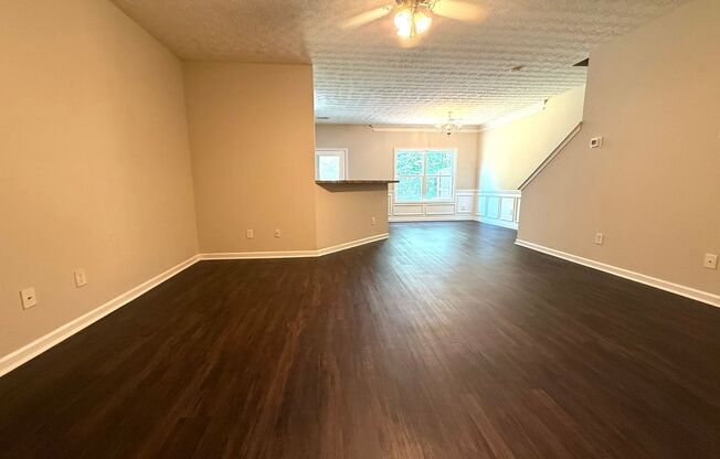 Welcome to this charming 3 bedroom, 2.5 bathroom townhome in Acworth, GA.