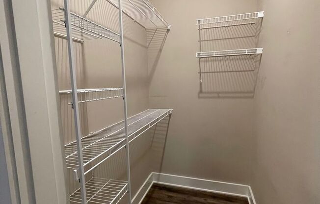 1 bed, 1 bath, 780 sqft, $960, Unit 313