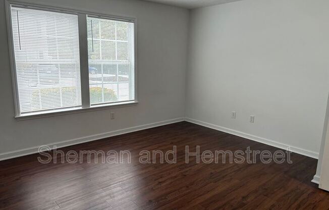 3600 LONDON CT