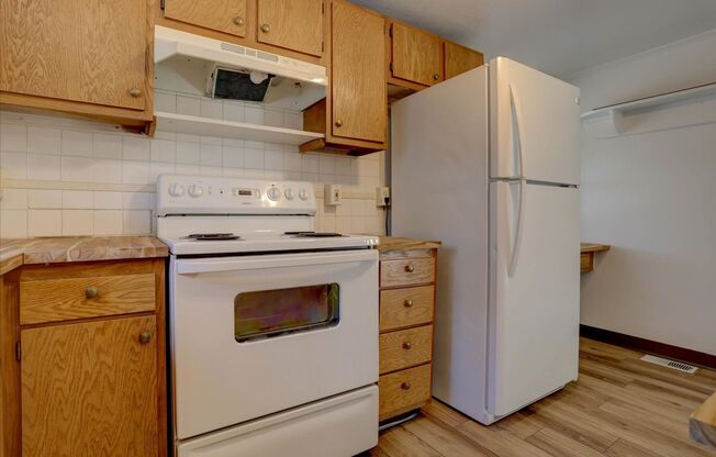 2 beds, 1 bath, $1,800