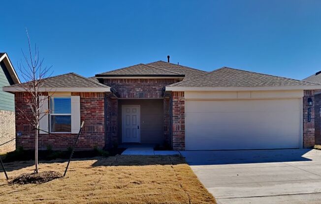 Very Nice 3 Bedroom 2 Bath Home in Yukon Schools