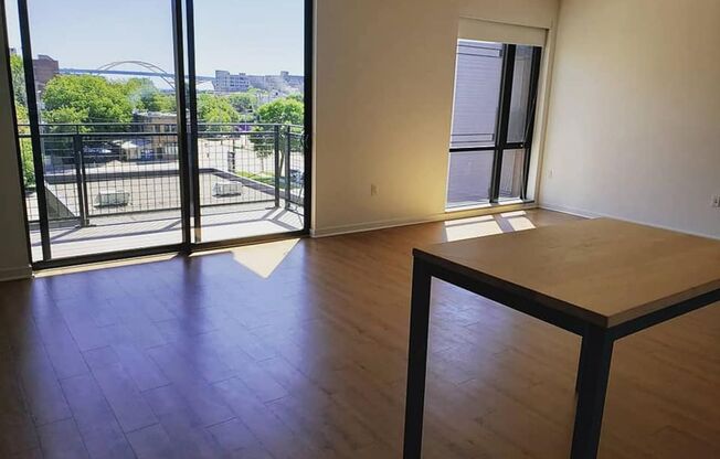 1 bed, 1 bath, 803 sqft, $1,805, Unit 501