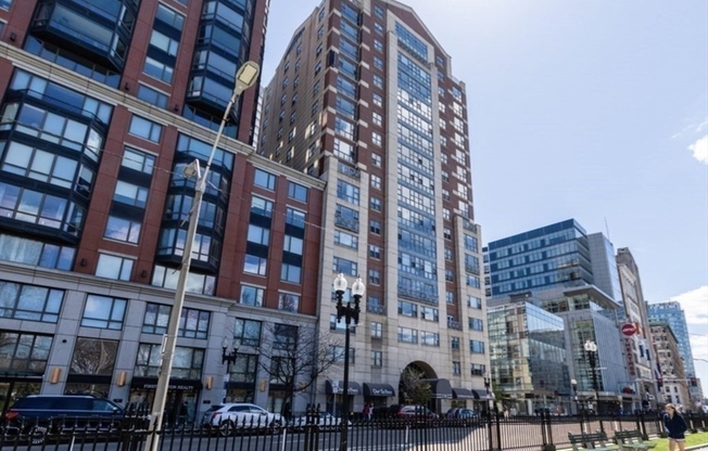 2 beds, 2 baths, 1,013 sqft, $4,800, Unit 404