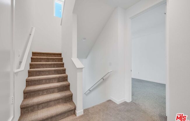 4320 EAGLE ROCK BLVD