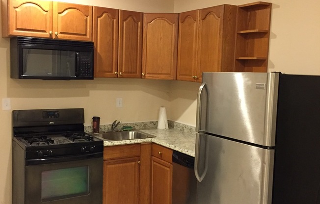 3 beds, 2 baths, $1,700