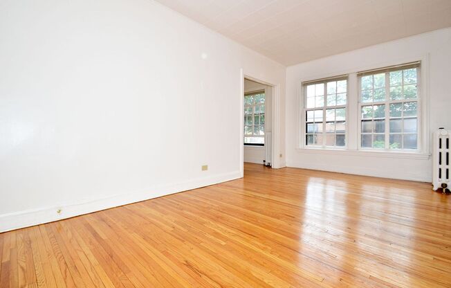 Studio, 1 bath, 480 sqft, $875, Unit 24 - 114