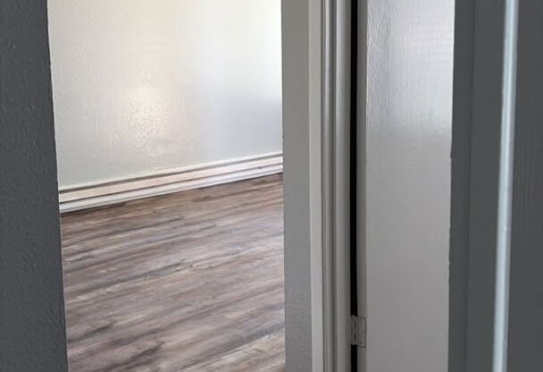 2 beds, 1 bath, 695 sqft, $1,265, Unit 505 B4