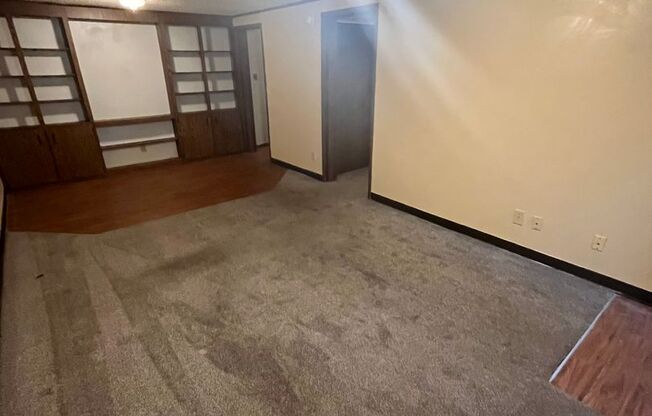 1 bed, 1 bath, $675, Unit 10