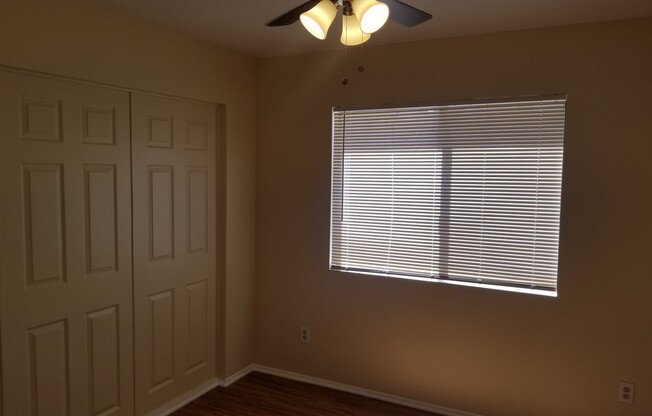 2 beds, 1 bath, 735 sqft, $2,250